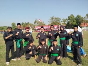 PAC Pagar Nusa Tikung Ikuti Upacara Pengibaran Bendera dalam Rangka HUT RI ke-80