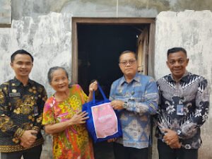 Semangat Gotong Royong di Momen Kemerdekaan: Lapas Kelas IIB Pati Adakan Bakti Sosial dan Salurkan Paket Sembako untuk Masyarakat Sekitar.