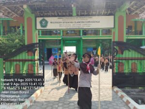 MI Islamiyah Sumurgenuk Lamongan Gelar Kegiatan Pramuka Nasional dengan Semangat Membara.